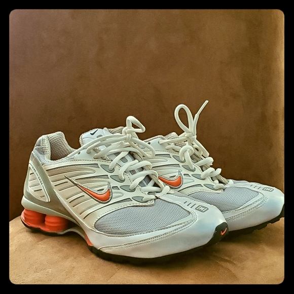 Nike Shoes - Nike Shox